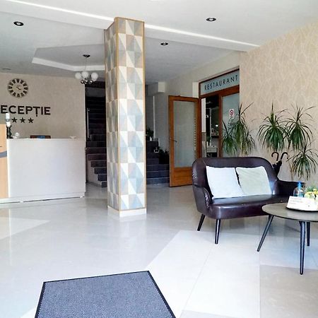 Pensiunea Central Reghin Exterior foto
